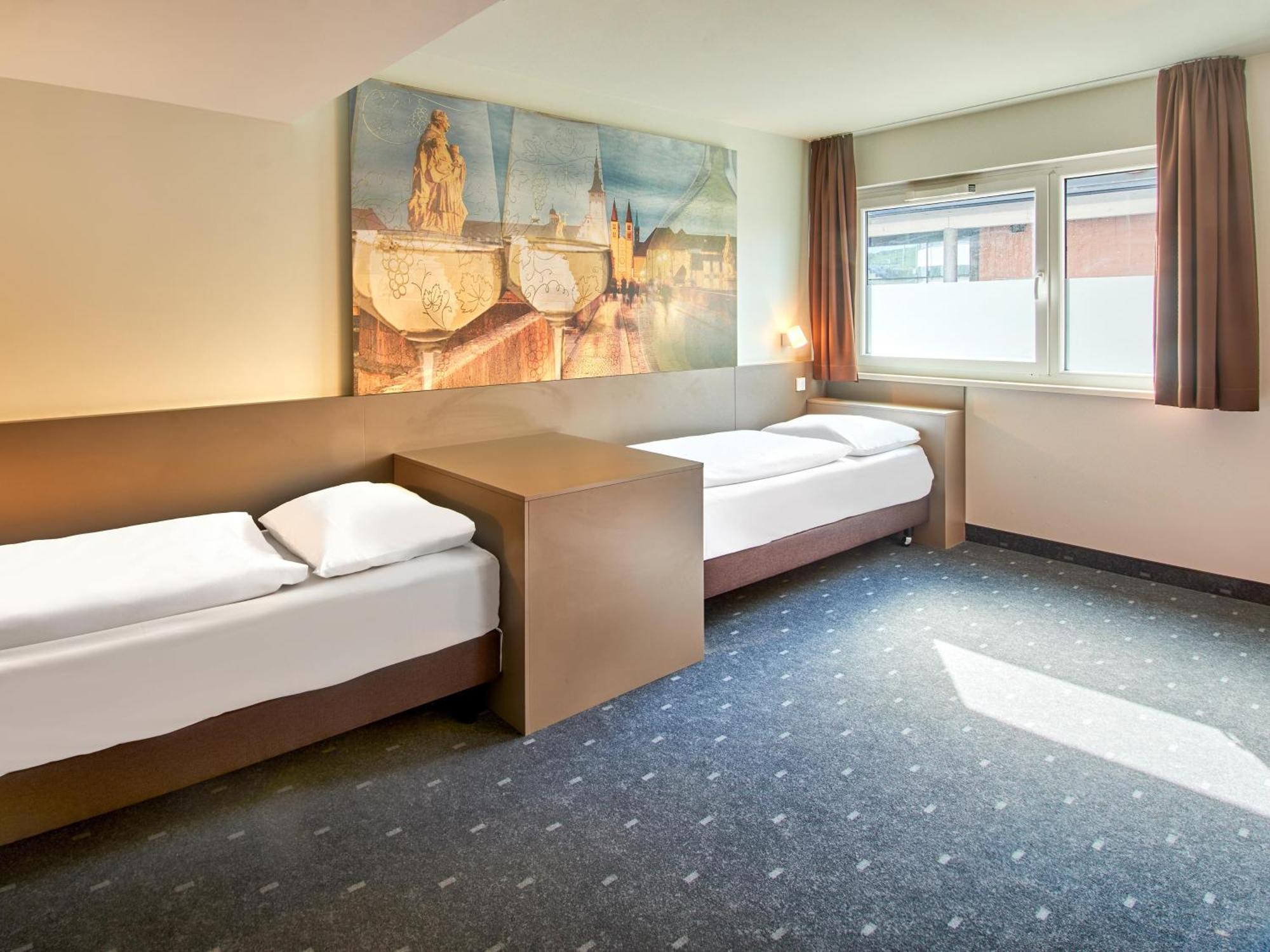 B&B Hotel Wuerzburg-City Екстер'єр фото