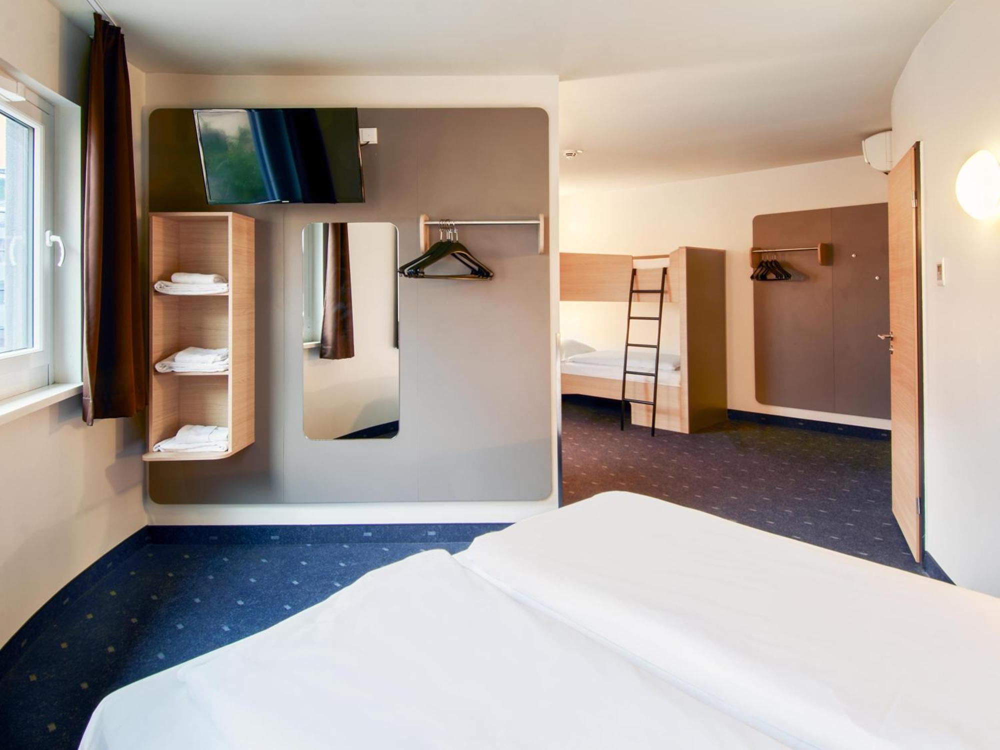 B&B Hotel Wuerzburg-City Екстер'єр фото