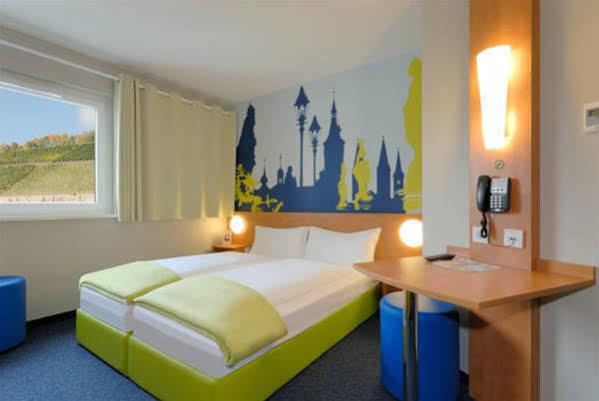 B&B Hotel Wuerzburg-City Екстер'єр фото